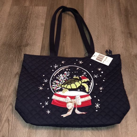 Vera Bradley Small Vera Tote Quilted Navy Recycled Cotton Santa Turtle OS NWT - Picture 2 of 16